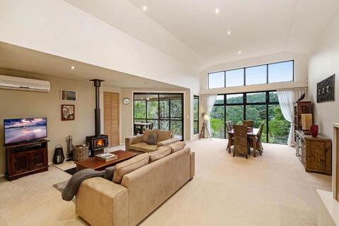 Ravensbourne Escape Silverwood Lodge - Events Australia 3