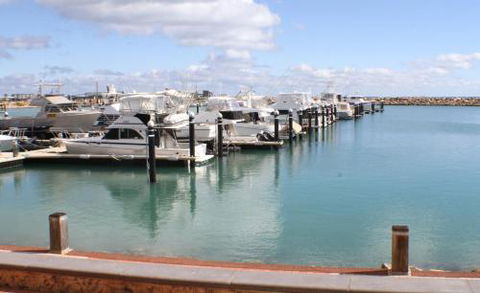Geraldton Holiday Unit With Free Netflix - Events Australia 5