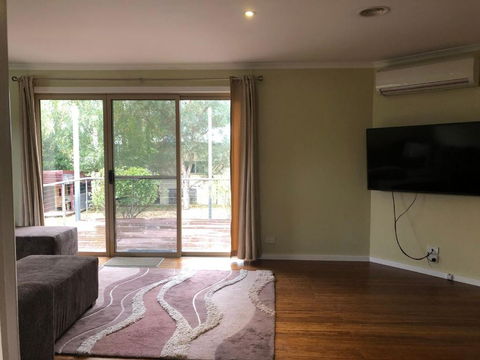 Stonewall Jindabyne - Tourism Bookings 1