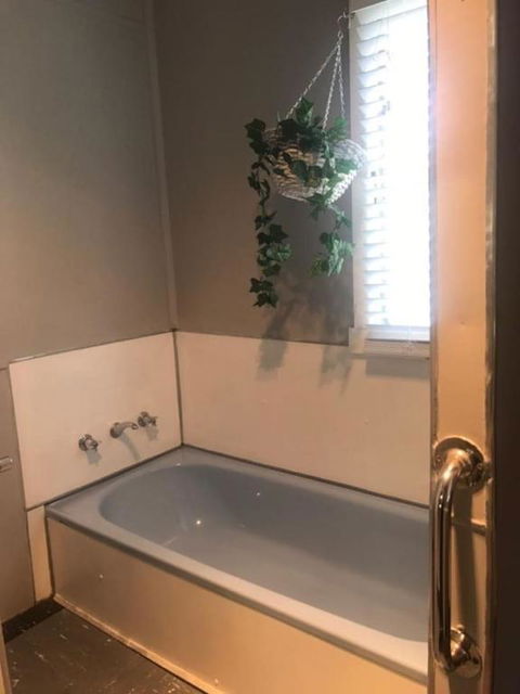 Cosy Country Cottage With AirCon - Events Australia 1