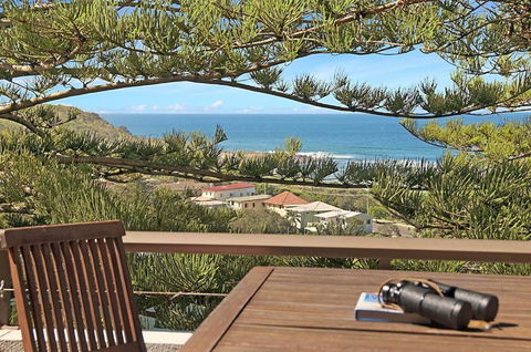 Pacific Tower Penthouse - Tourism Bookings 4
