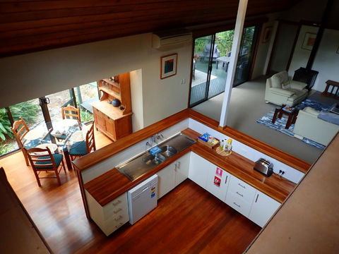 Lake Russell Retreat - Accommodation Europe 3