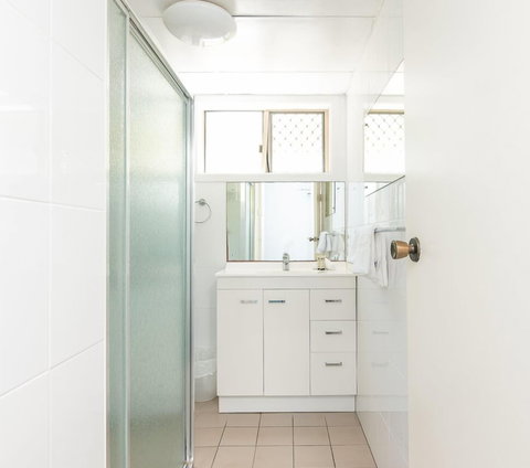 Yamba Towers 2 - Tourism Bookings 0