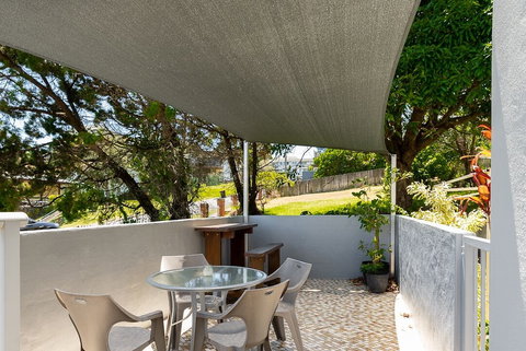 Yamba Towers 2 - Tourism Bookings 4