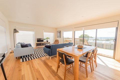 Beach House XIV - Events Australia 3