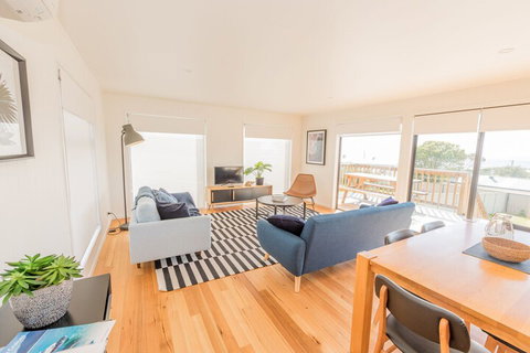 Beach House XIV - Events Australia 6