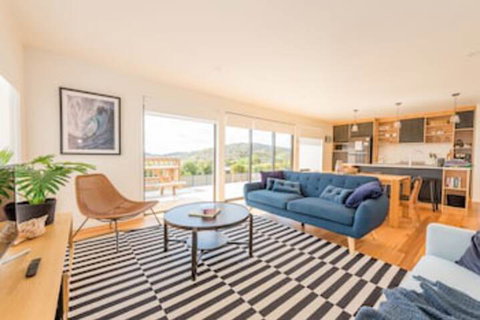 Beach House XIV - Events Australia 0