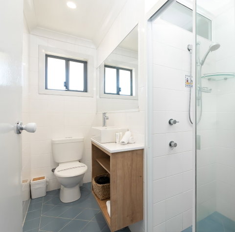 Edgewater 1 - Tourism Bookings 6