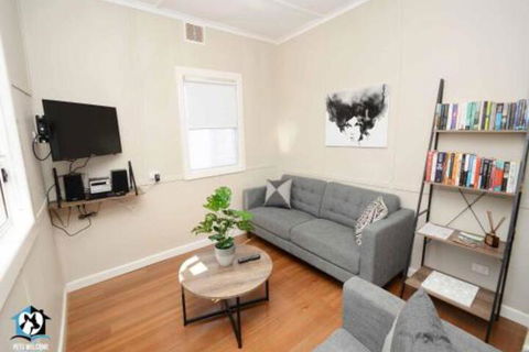 Just Renovated 2BR Cottage In Heart Of Wentworth - Events Australia 5