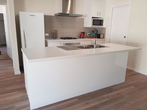 Towncrackers Guest House - Events Australia 4