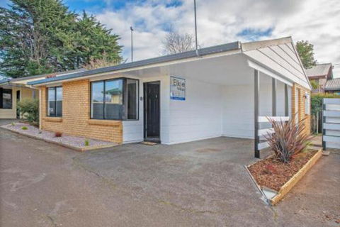 Elkie Villa 2 Bedroom Unit Burnie - Events Australia 0