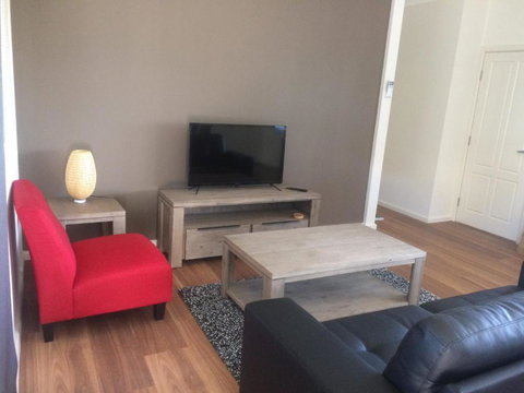 Costa Park Cottage Dio Armidale - Events Australia 5