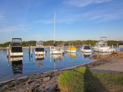 A Reflection On The Lake - Events Australia 3