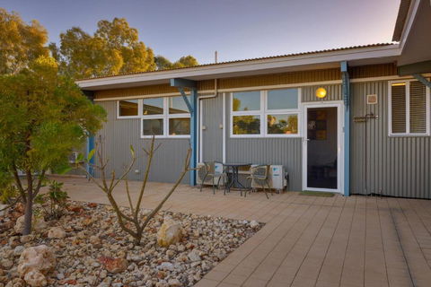 Getaway Villas Unit 38 5 1 Bedroom Self Contained Accommodation - Accommodation Europe 2