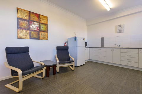 Getaway Villas Unit 38 5 1 Bedroom Self Contained Accommodation - Accommodation Europe 4