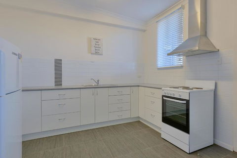 Getaway Villas Unit 38 5 1 Bedroom Self Contained Accommodation - Accommodation Europe 6