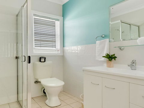 Ocean Blue Apartment Four Apartment On 2nd Level - Events Australia 4