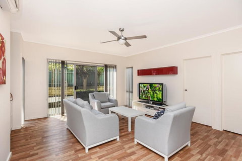 Moana Dreams - Events Australia 4