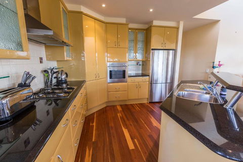 Aqua Vista A Stroll To Paynesville Forshore - Events Australia 4