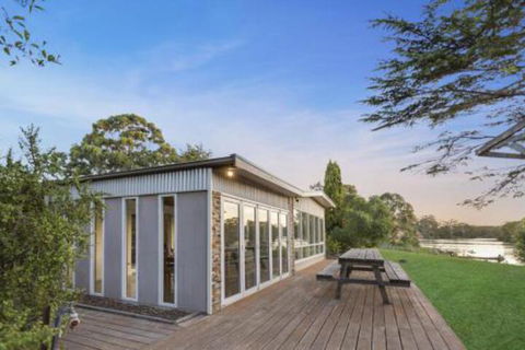 Bluff View River House Stunning Riverfront - Events Australia 0