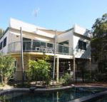 20 Orania Court Spacious home with swimming pool - Accommodation Europe