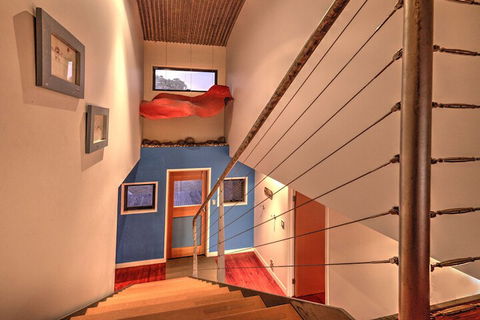 Waves - Tourism Bookings 6