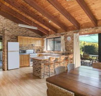 75 River Rd Tabourie Hideaway - Events Australia