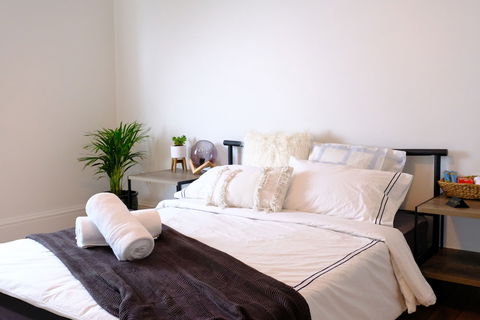 White House - Accommodation Europe 3