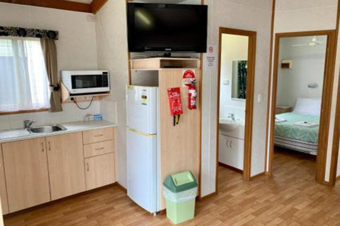 Tatura Cabin & Caravan Park - Events Australia 5