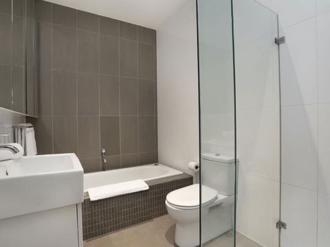 Kew Luxurious Townhouse - Events Australia 5