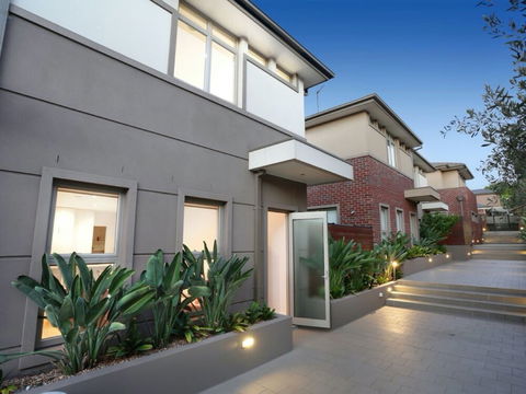 Kew Luxurious Townhouse - Events Australia 1