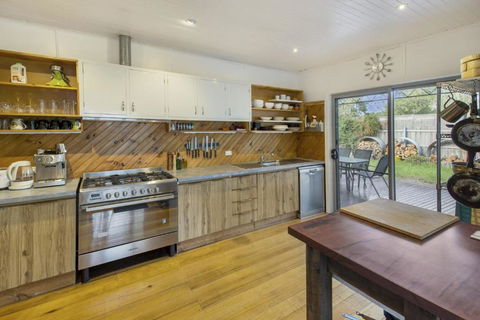 Windsong Pet Friendly Wifi & Close To Water - Events Australia 6