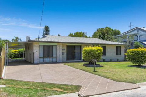 Hibiscus Holiday Home - Events Australia 6