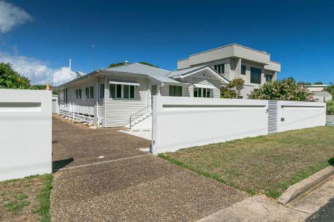 Charming Home By The Sea - Accommodation Europe 6