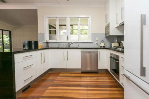 Charming Home By The Sea - Accommodation Europe 2