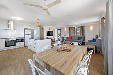Upstairs & Downstairs 81 Denman Camp Rd - Accommodation Europe 0
