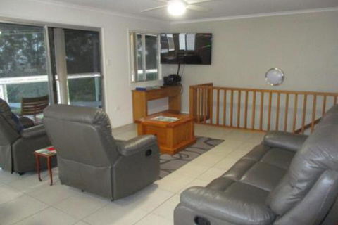 Holiday In Style Hervey Bay - Accommodation Europe 4