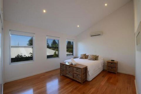 Dream Catcher Beach House Shellharbour - Accommodation Europe 4