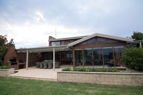 Lake House 61 Mulwala - Events Australia 0