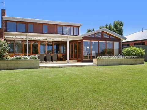 Lake House 61 Mulwala - Events Australia 1