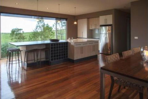 THE Lake House - Surf Side - Events Australia 0