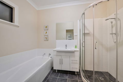 16 Crevalle Way - Events Australia 4