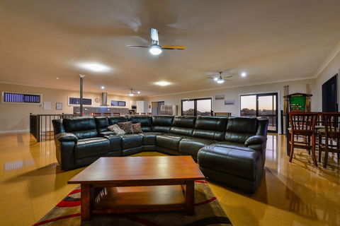 16 Crevalle Way - Events Australia 6