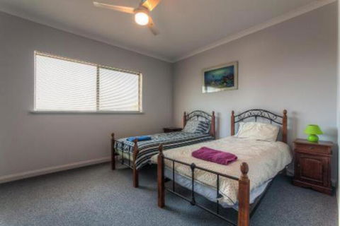 Ningaloo Breeze Villa 4 3 Bedroom Fully Self Contained Holiday Accommodation - Events Australia 2