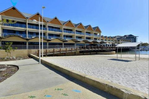 Oceanic Apartment - Events Australia 3