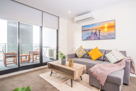 Refreshing 2bed2bath APT In Up&coming Liverpool - Accommodation Europe 6