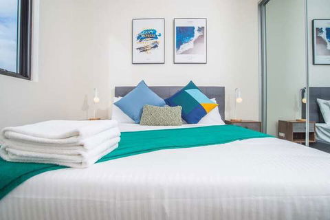 Refreshing 2bed2bath APT In Up&coming Liverpool - Accommodation Europe 1