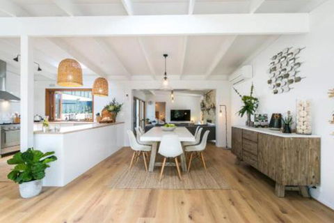 Sorrento Beauty With Sparkling Pool - Events Australia 5