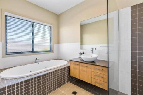 Elliston At Corporate Boardies. - Events Australia 3