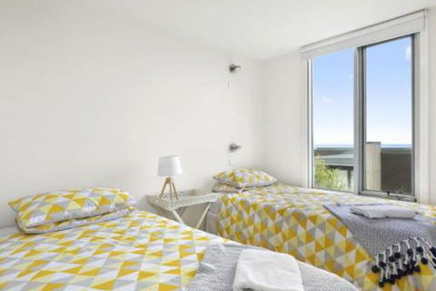 POINT GREY APARTMENT 2 Ocean VIews With Wifi - Events Australia 6